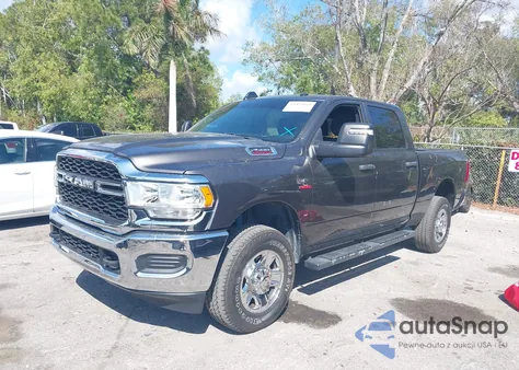 2024 Ram 2500 Tradesman 4X4 6'4 Box z USA, uszkodzony, nr VIN 3C6UR5CL9RG221333